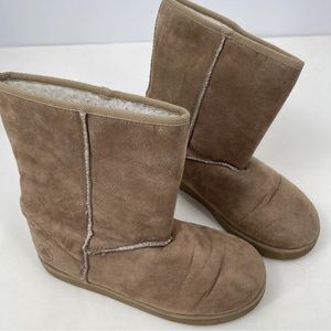 AIRWALK Womens 12 Tan Cold Weather Bear Mid Short Cozy Boot Sherpa Lined Bootie